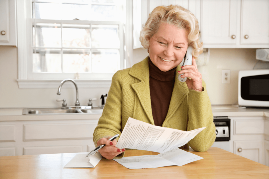 Exploring the Benefits: Why Seniors Should Consider Home Phone Plans in the Digital Age blog